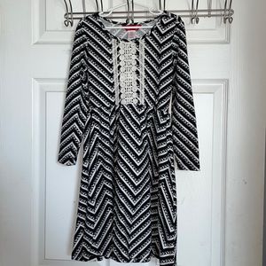 Very Cute Girls Size 7/8 Long Sleeved Dress By 1st Kiss 🖤🤍BUNDLE AND SAVE🖤🤍